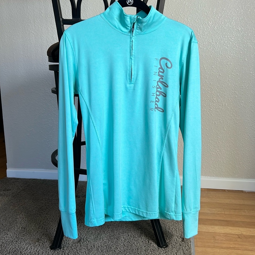 Soft technical fabric 1/4 zip long sleeve Carlsbad marathon finisher pullover